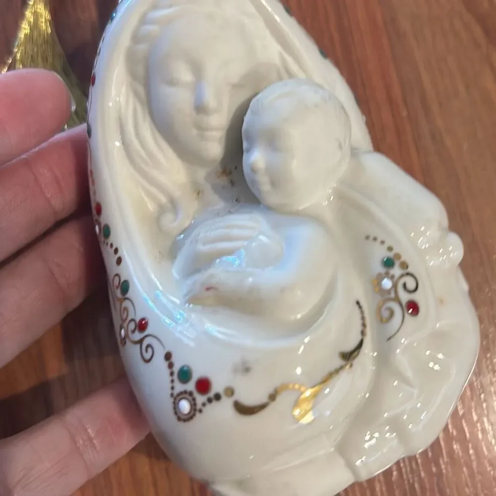 Lenox Vintage mother Mary and child Madonna and child Christmas ornament with go